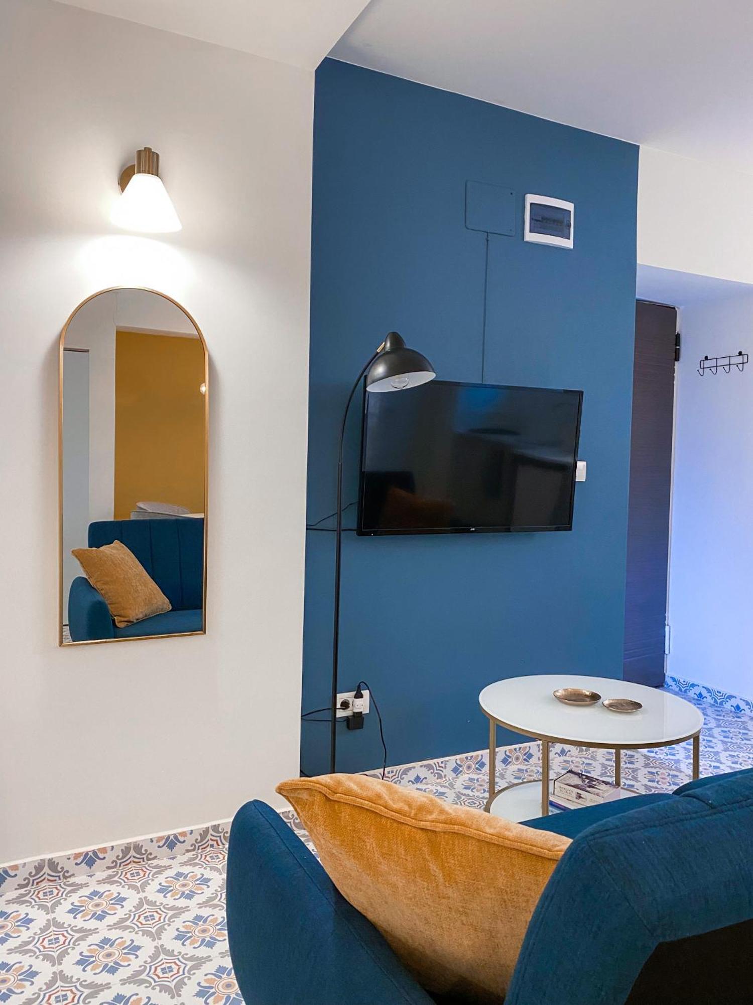 Gold Touch Apartment *